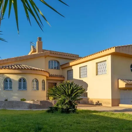 Olivos Villa